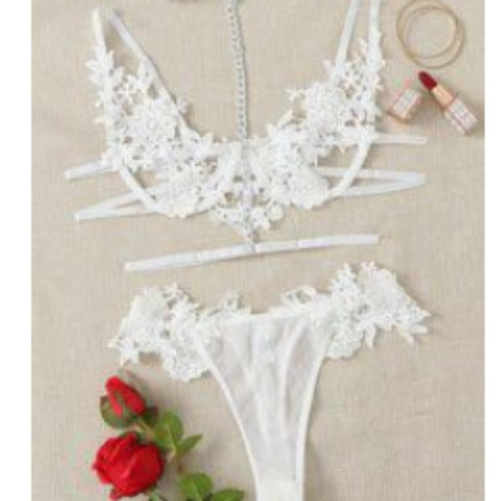 The Babe Collection White Lace Lingerie Set